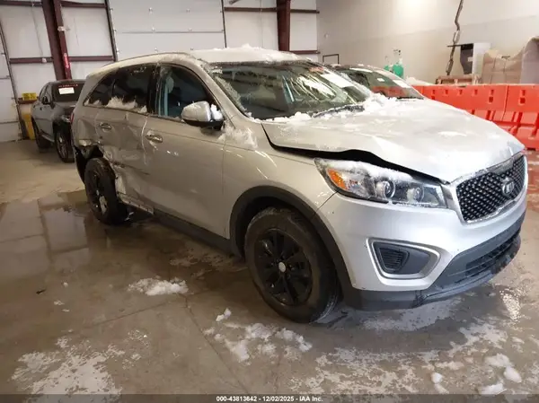5XYPG4A54GG002043 2016 KIA SORENTO - Image 1