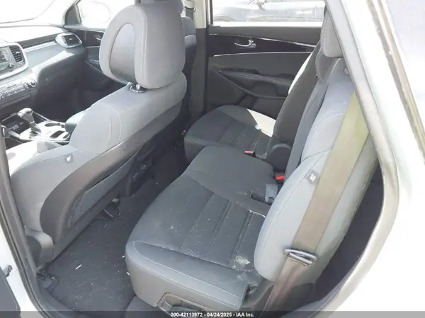 5XYPG4A54GG009459 2016 KIA SORENTO - Image 8