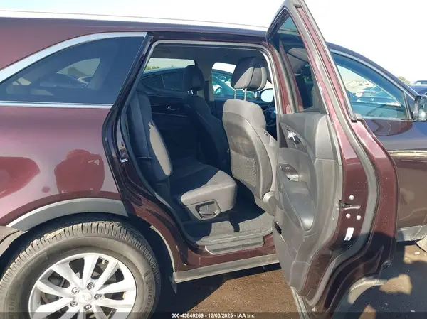 5XYPG4A54GG015388 2016 KIA SORENTO - Image 8