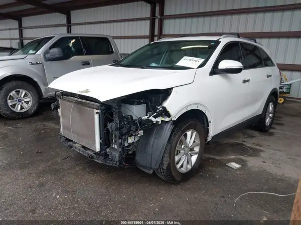5XYPG4A54GG083559 2016 KIA SORENTO - Image 2