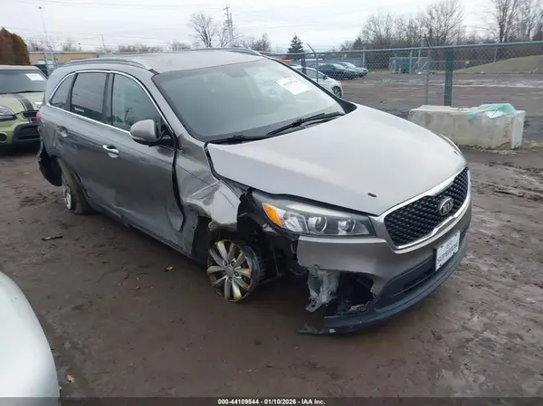 5XYPG4A54GG113112 2016 KIA SORENTO - Image 1
