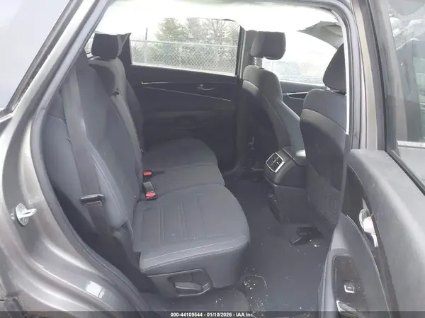 5XYPG4A54GG113112 2016 KIA SORENTO - Image 8