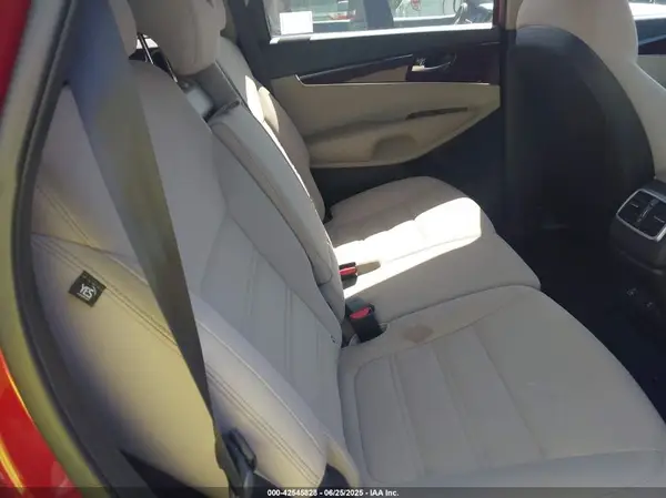 5XYPG4A54GG129844 2016 KIA SORENTO - Image 8