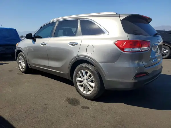 5XYPG4A54GG160379 2016 KIA SORENTO - Image 2