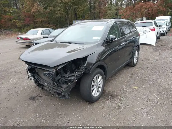 5XYPG4A54GG182835 2016 KIA SORENTO - Image 2
