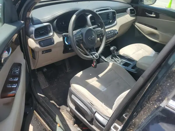 5XYPG4A54HG190077 2017 KIA SORENTO - Image 8