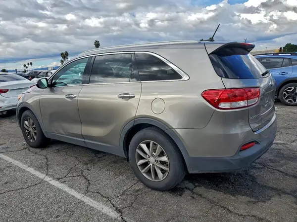 5XYPG4A54HG194808 2017 KIA SORENTO - Image 2