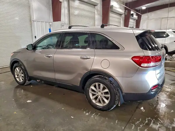 5XYPG4A54HG201904 2017 KIA SORENTO - Image 2