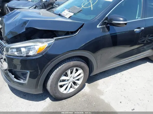 5XYPG4A54HG202227 2017 KIA SORENTO - Image 2