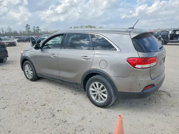 5XYPG4A54HG207296 2017 KIA SORENTO - Image 2