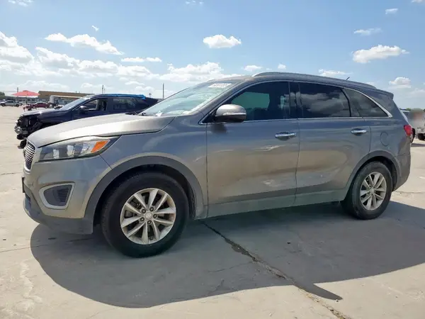 5XYPG4A54HG213678 2017 KIA SORENTO - Image 1