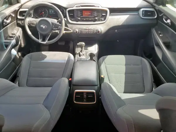 5XYPG4A54HG213678 2017 KIA SORENTO - Image 8