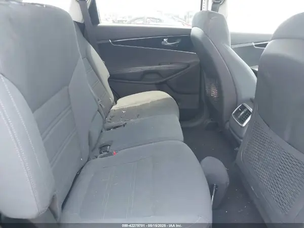 5XYPG4A54HG215334 2017 KIA SORENTO - Image 8