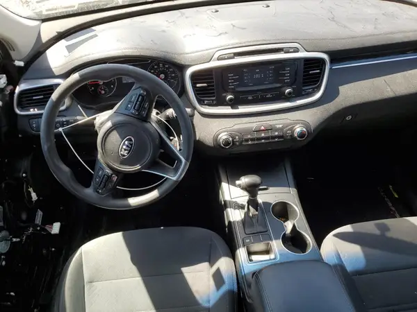5XYPG4A54HG219612 2017 KIA SORENTO - Image 8