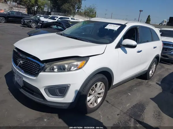 5XYPG4A54HG223577 2017 KIA SORENTO - Image 2