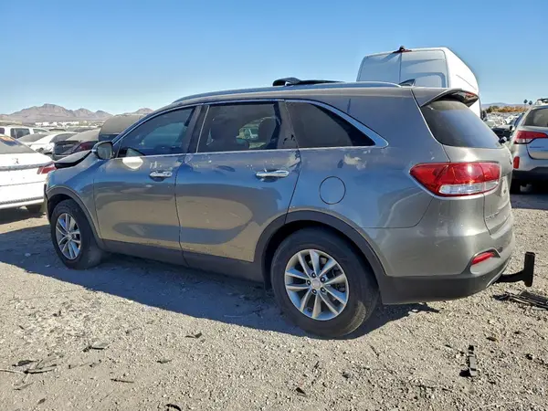 5XYPG4A54HG271175 2017 KIA SORENTO - Image 2
