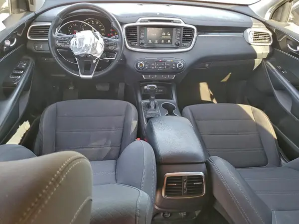 5XYPG4A54HG271175 2017 KIA SORENTO - Image 8