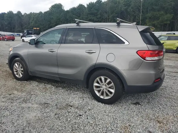 5XYPG4A54HG308256 2017 KIA SORENTO - Image 2