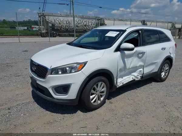 5XYPG4A54HG320455 2017 KIA SORENTO - Image 2