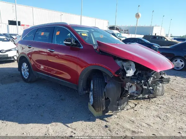 5XYPG4A54JG336905 2018 KIA SORENTO - Image 1