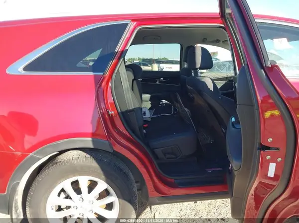 5XYPG4A54JG336905 2018 KIA SORENTO - Image 8