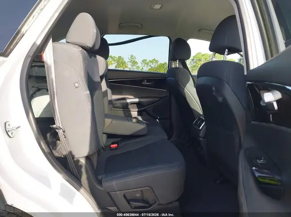 5XYPG4A54JG358161 2018 KIA SORENTO - Image 8