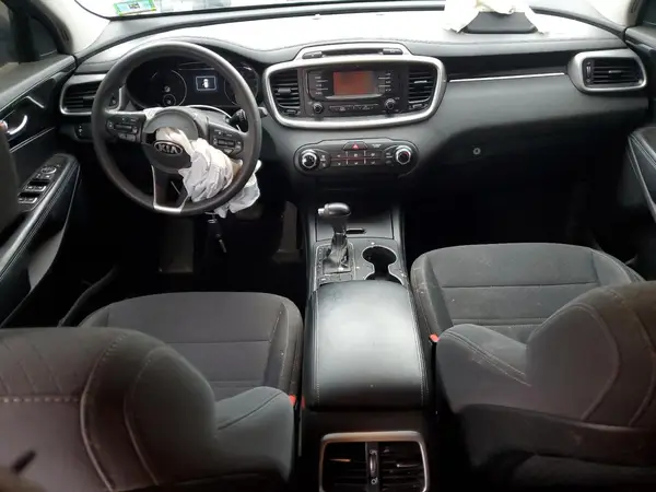5XYPG4A54JG393377 2018 KIA SORENTO - Image 8