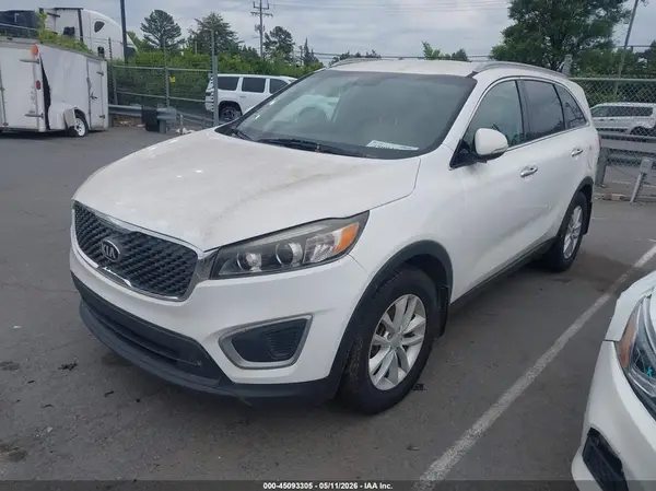 5XYPG4A54JG402644 2018 KIA SORENTO - Image 2