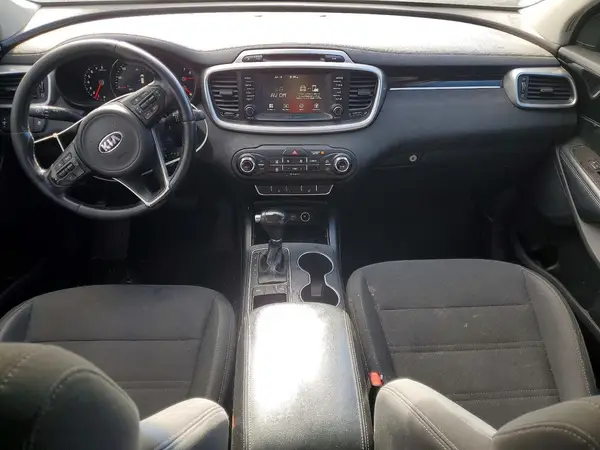 5XYPG4A54JG403339 2018 KIA SORENTO - Image 8