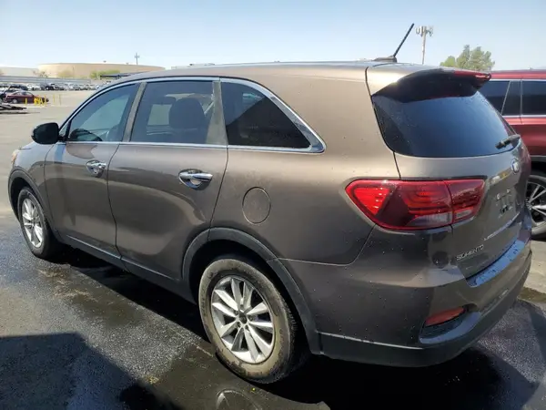 5XYPG4A54KG443292 2019 KIA SORENTO - Image 2