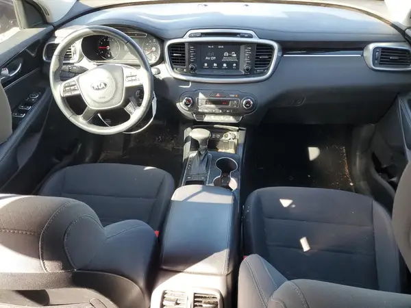 5XYPG4A54KG463669 2019 KIA SORENTO - Image 8