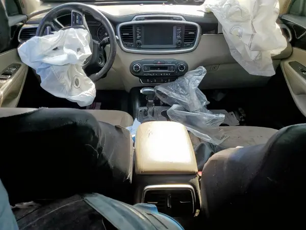 5XYPG4A54KG465227 2019 KIA SORENTO - Image 8