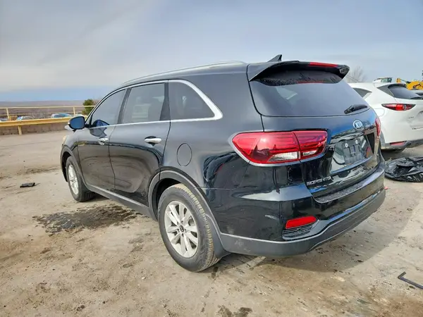 5XYPG4A54KG475868 2019 KIA SORENTO - Image 2