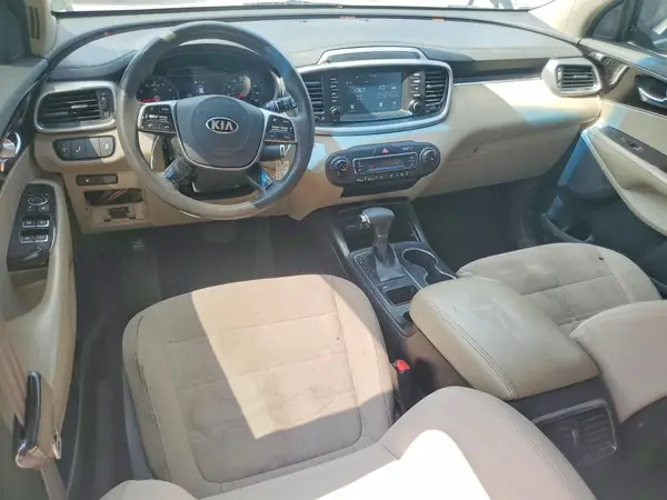 5XYPG4A54KG481718 2019 KIA SORENTO - Image 8