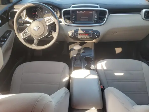 5XYPG4A54KG488586 2019 KIA SORENTO - Image 8