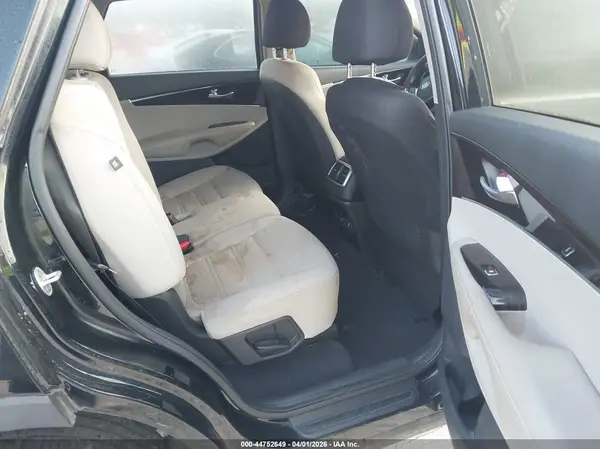 5XYPG4A54KG489110 2019 KIA SORENTO - Image 8