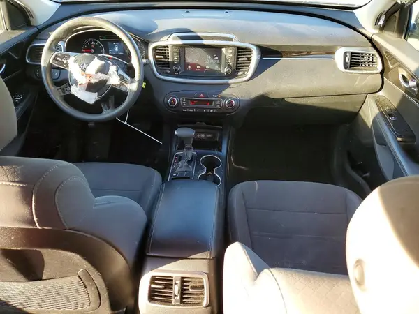 5XYPG4A54KG490094 2019 KIA SORENTO - Image 8