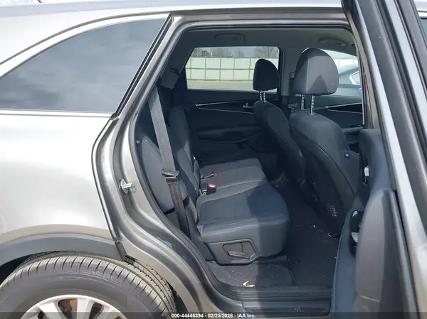5XYPG4A54KG491424 2019 KIA SORENTO - Image 8