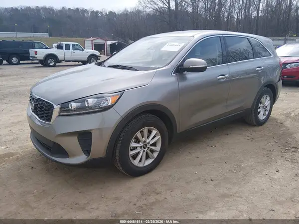 5XYPG4A54KG491584 2019 KIA SORENTO - Image 2