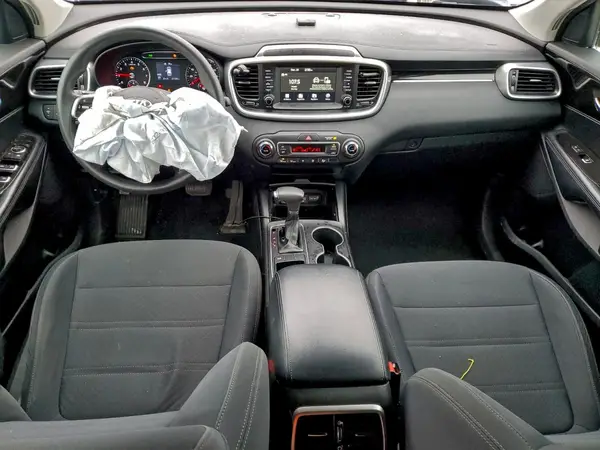 5XYPG4A54KG547622 2019 KIA SORENTO - Image 8