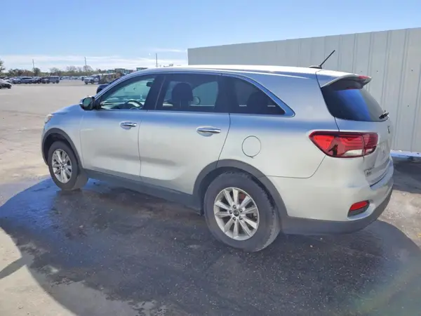 5XYPG4A54KG558765 2019 KIA SORENTO - Image 2