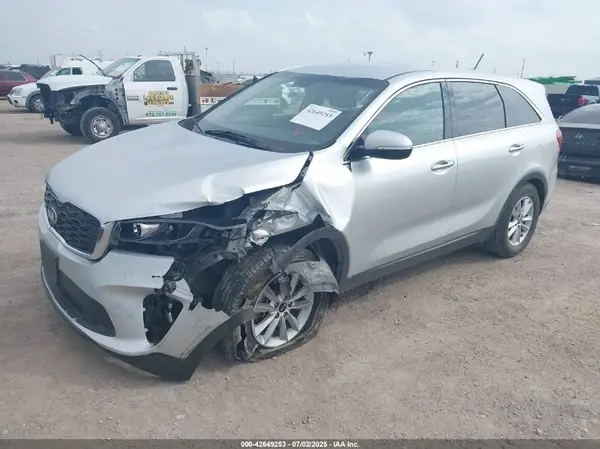 5XYPG4A54KG559253 2019 KIA SORENTO - Image 2
