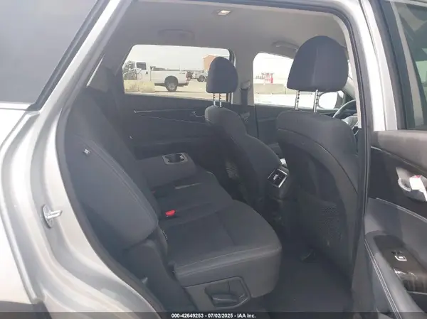 5XYPG4A54KG559253 2019 KIA SORENTO - Image 8