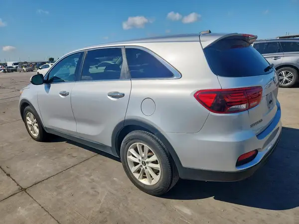 5XYPG4A54KG559916 2019 KIA SORENTO - Image 2