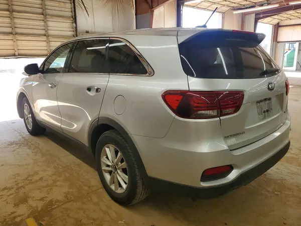 5XYPG4A54KG571497 2019 KIA SORENTO - Image 2