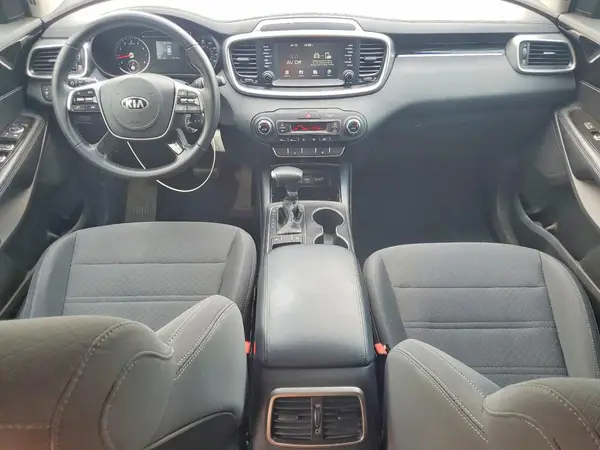 5XYPG4A54KG608225 2019 KIA SORENTO - Image 8