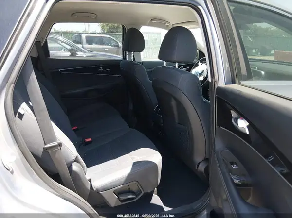 5XYPG4A54LG616827 2020 KIA SORENTO - Image 8