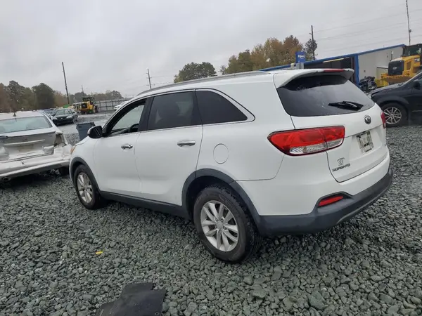 5XYPG4A55GG010197 2016 KIA SORENTO - Image 2