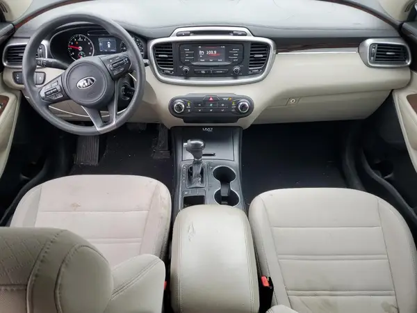 5XYPG4A55GG010197 2016 KIA SORENTO - Image 8