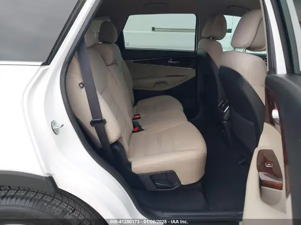 5XYPG4A55GG012290 2016 KIA SORENTO - Image 8
